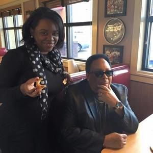 Meet your Posher, Kenneth